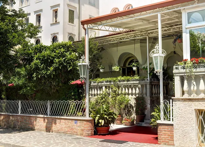 Otel Biasutti Venedik-Lido