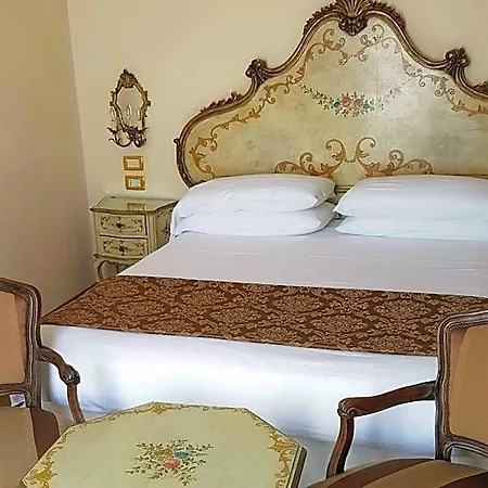 Biasutti Отель 4*